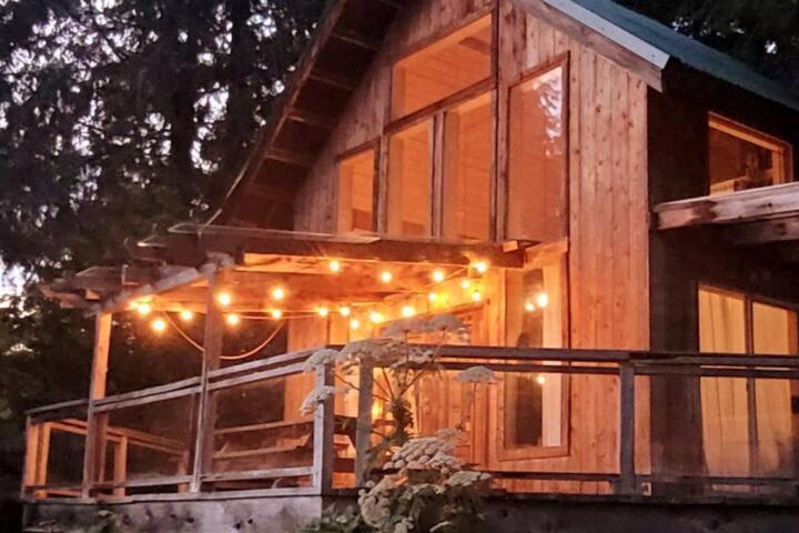 Ocean Views & Sunset Beach Cabin With Soaker Tub & Fire Pit Villa Powell River Eksteriør billede